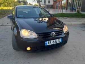 Volkswagen Golf 5 for Rent