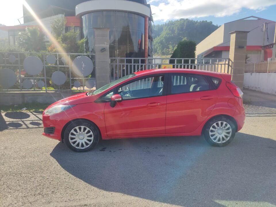 Ford Fiesta to rent in Tieana Albania _2