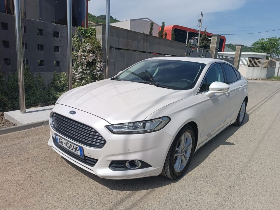 Ford Mondeo • AB458NP