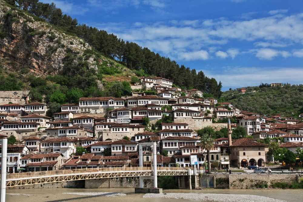 Car trip from Tirana to Berat, car rental in Albania, renting a car in Tirana